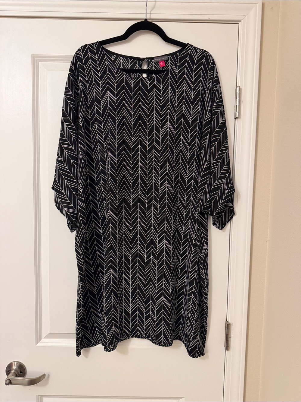 Vince Camuto Black and White Dress XL
